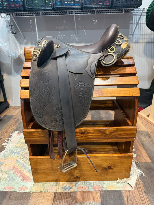 Brumby Poley Australian Saddle –18” Seat - USED