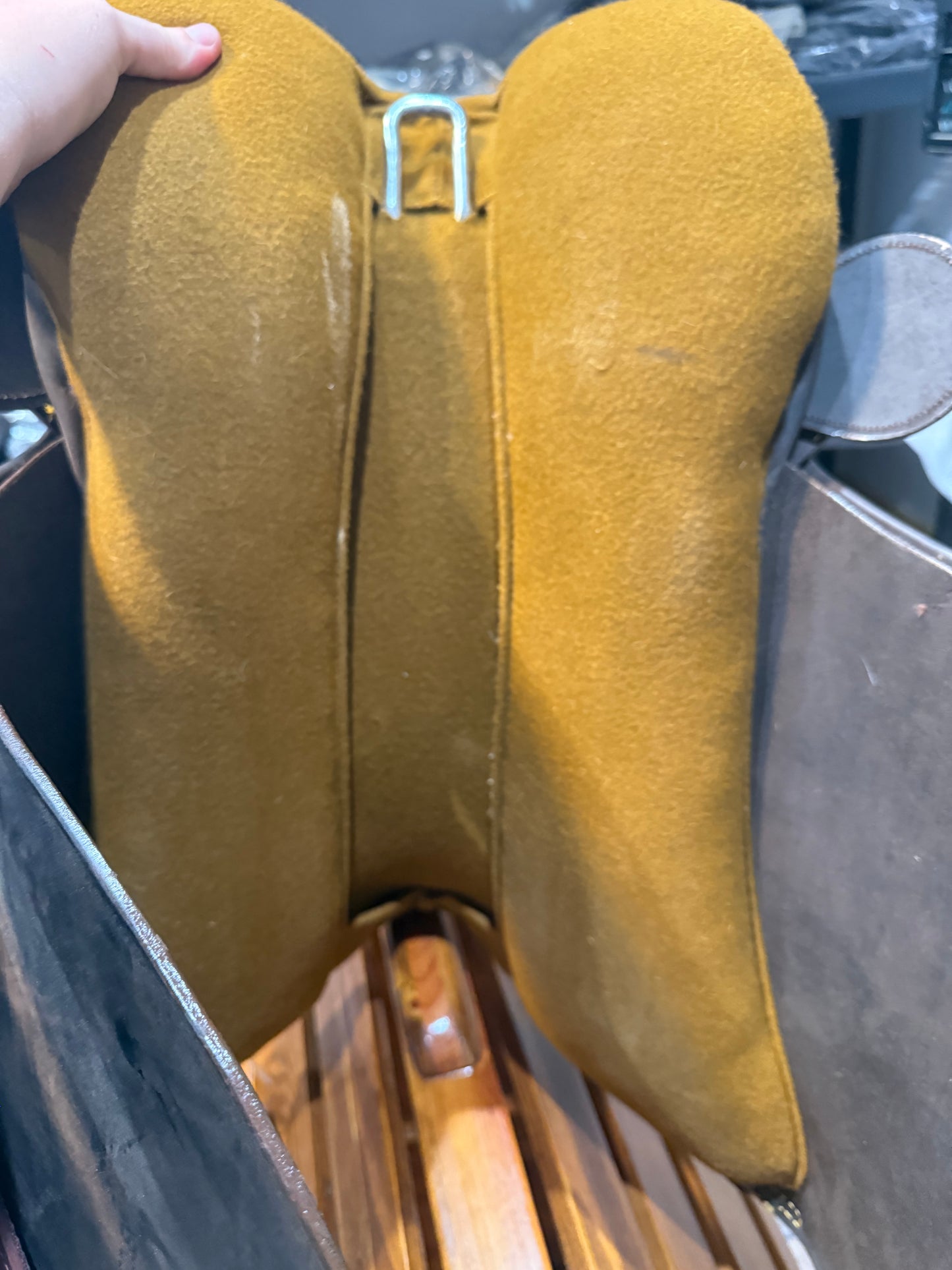 Brumby Poley Australian Saddle –18” Seat - USED