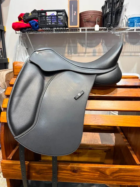 Wintec 500 Dressage - 17.5" - DEMO