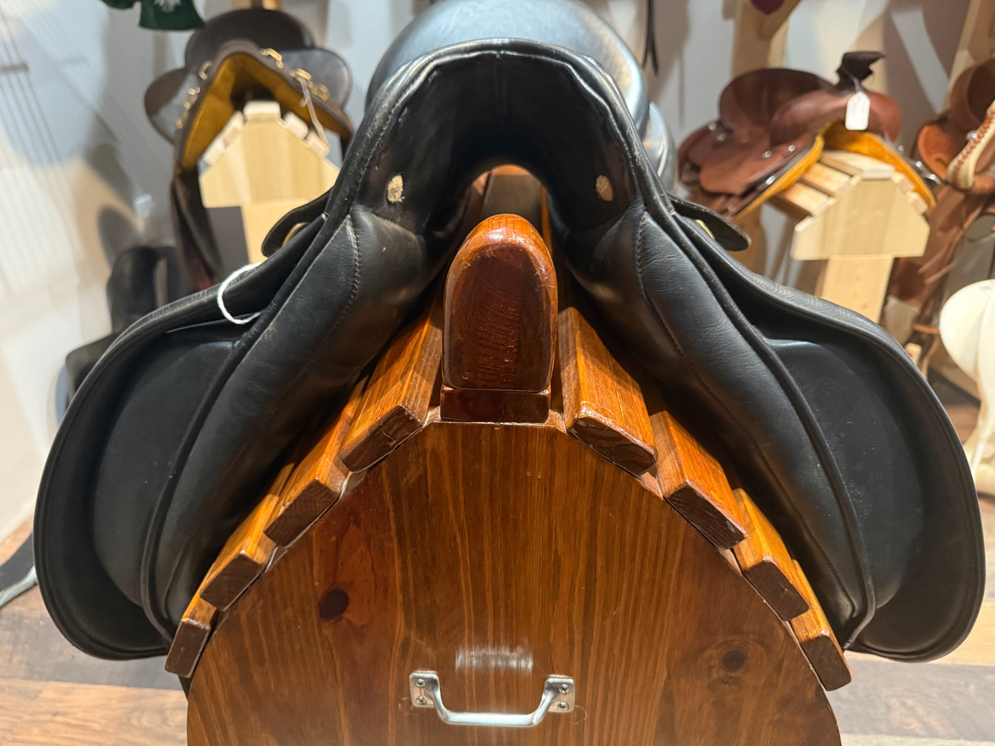 Albion SLK Dressage Saddle – 17.5” seat High Head - USED