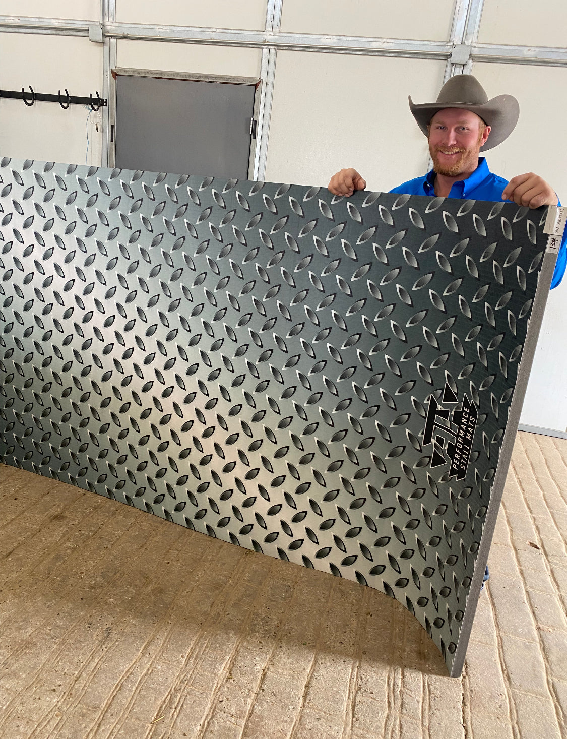 Portable Stall Mat Diamond Plate Design 5x10