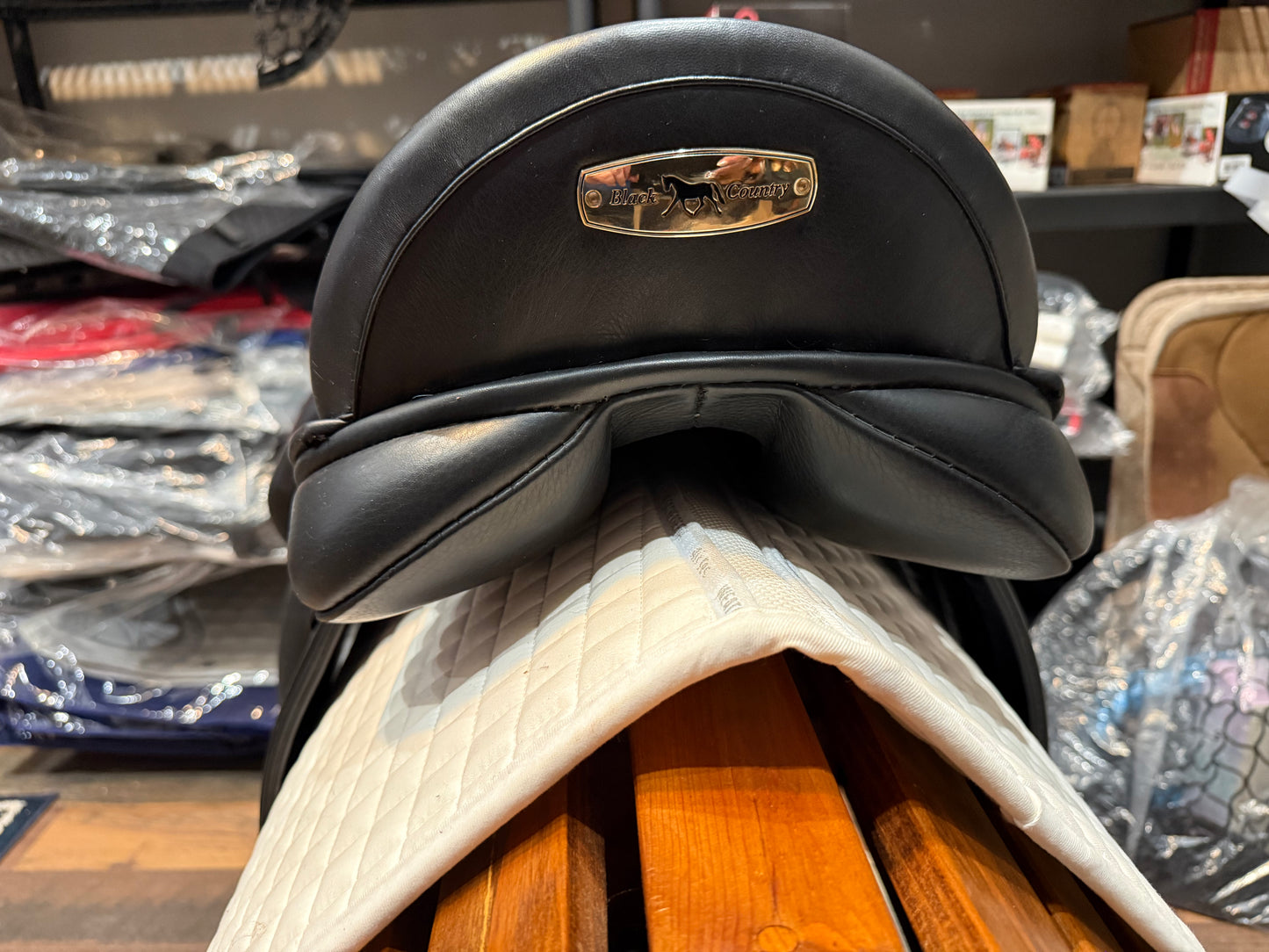 Black Country Vinici Ballina Dressage Saddle – 17.5”  XW - DEMO