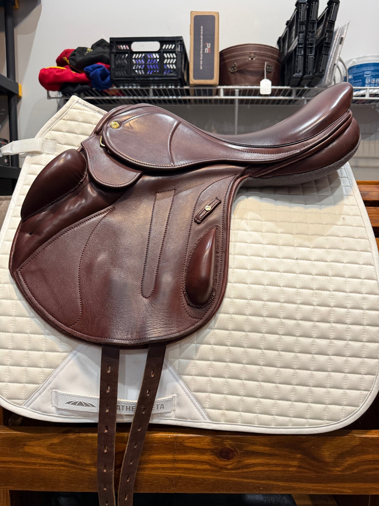 Black Country Vinici Ballina Jump Saddle – 17.5”  MW - DEMO