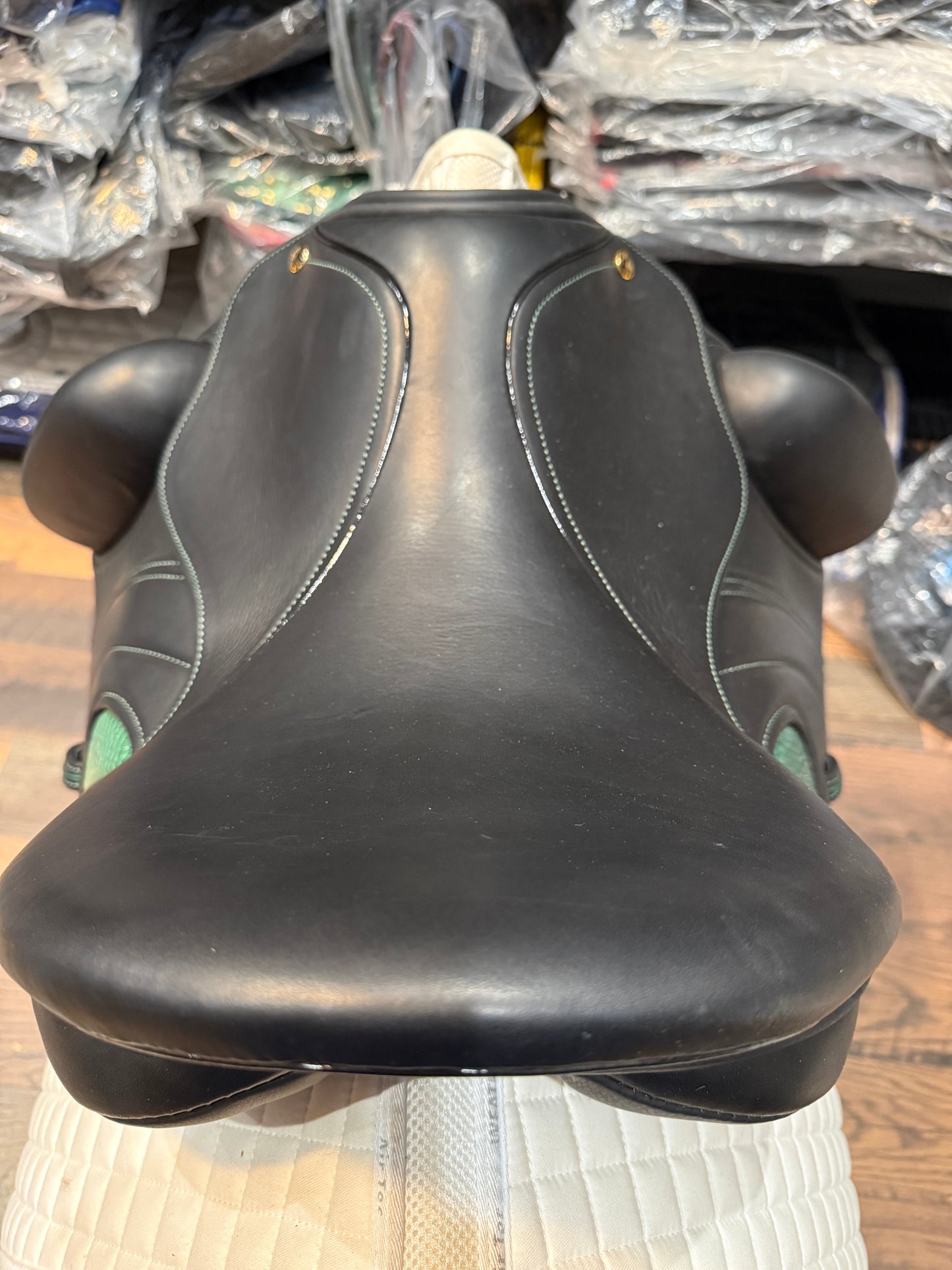 Black Country Iconic Dressage Saddle – 17.5”  MW - DEMO