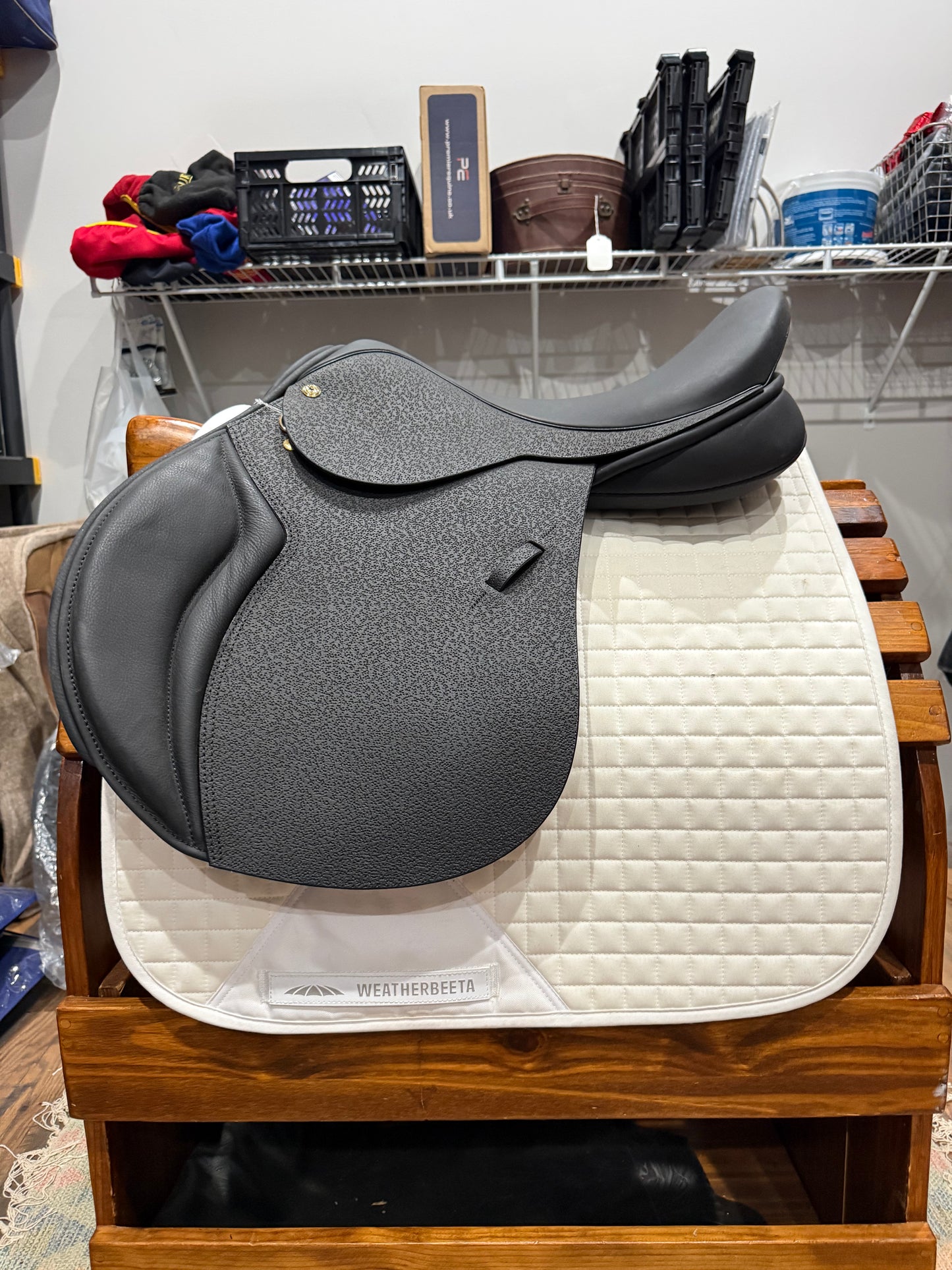 Black Country Wexford Jump Saddle – 17.5”  MW - DEMO